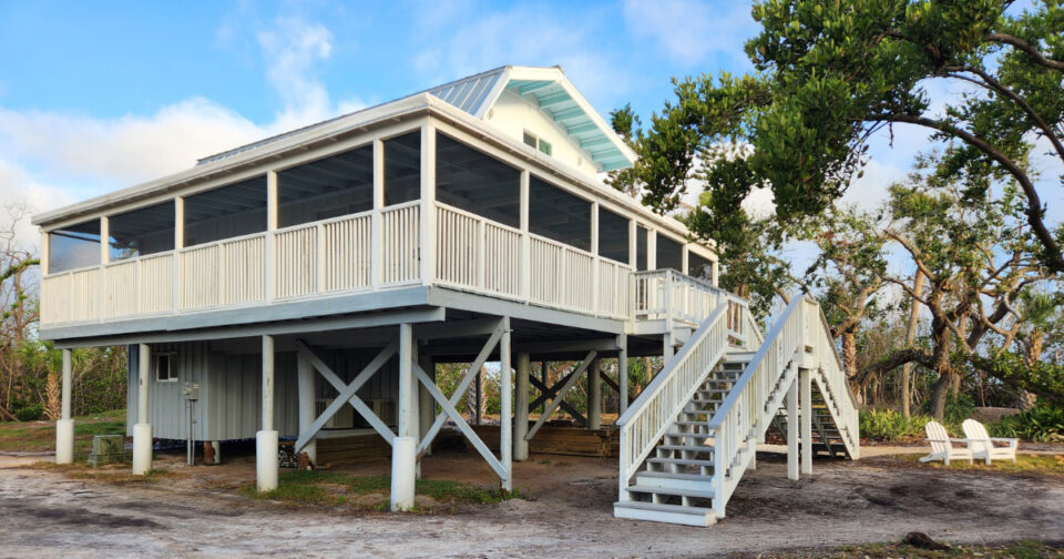Cabbage Key dock and waterfront cottages